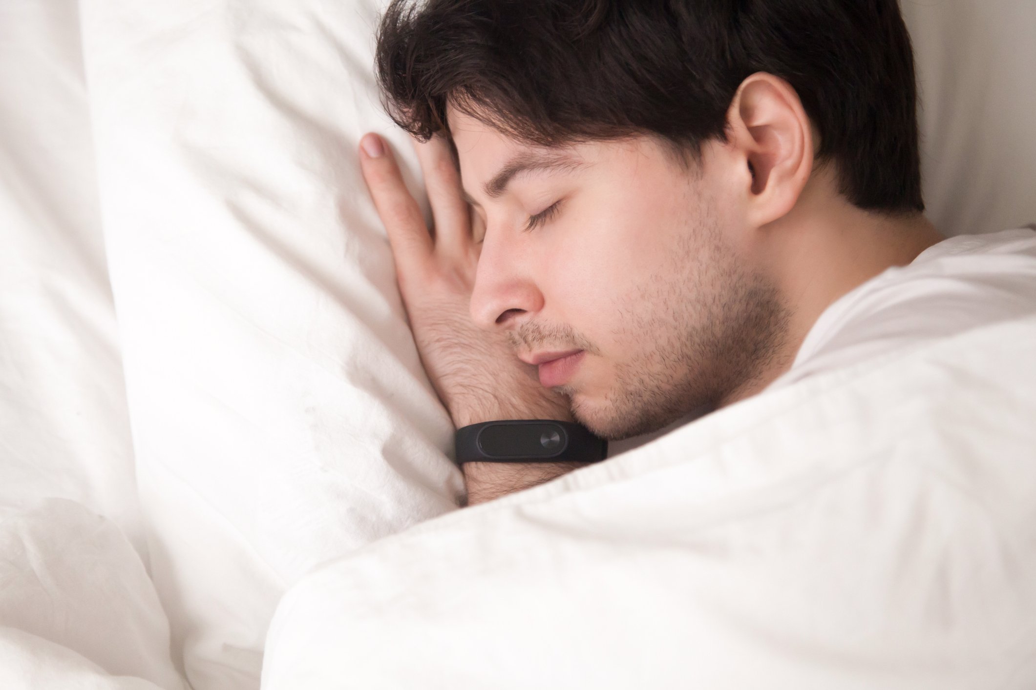 Cómo dormir más temprano para que también puedas ser una persona mañanera