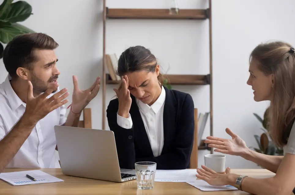 15 maneras de manejar la ira en el lugar de trabajo