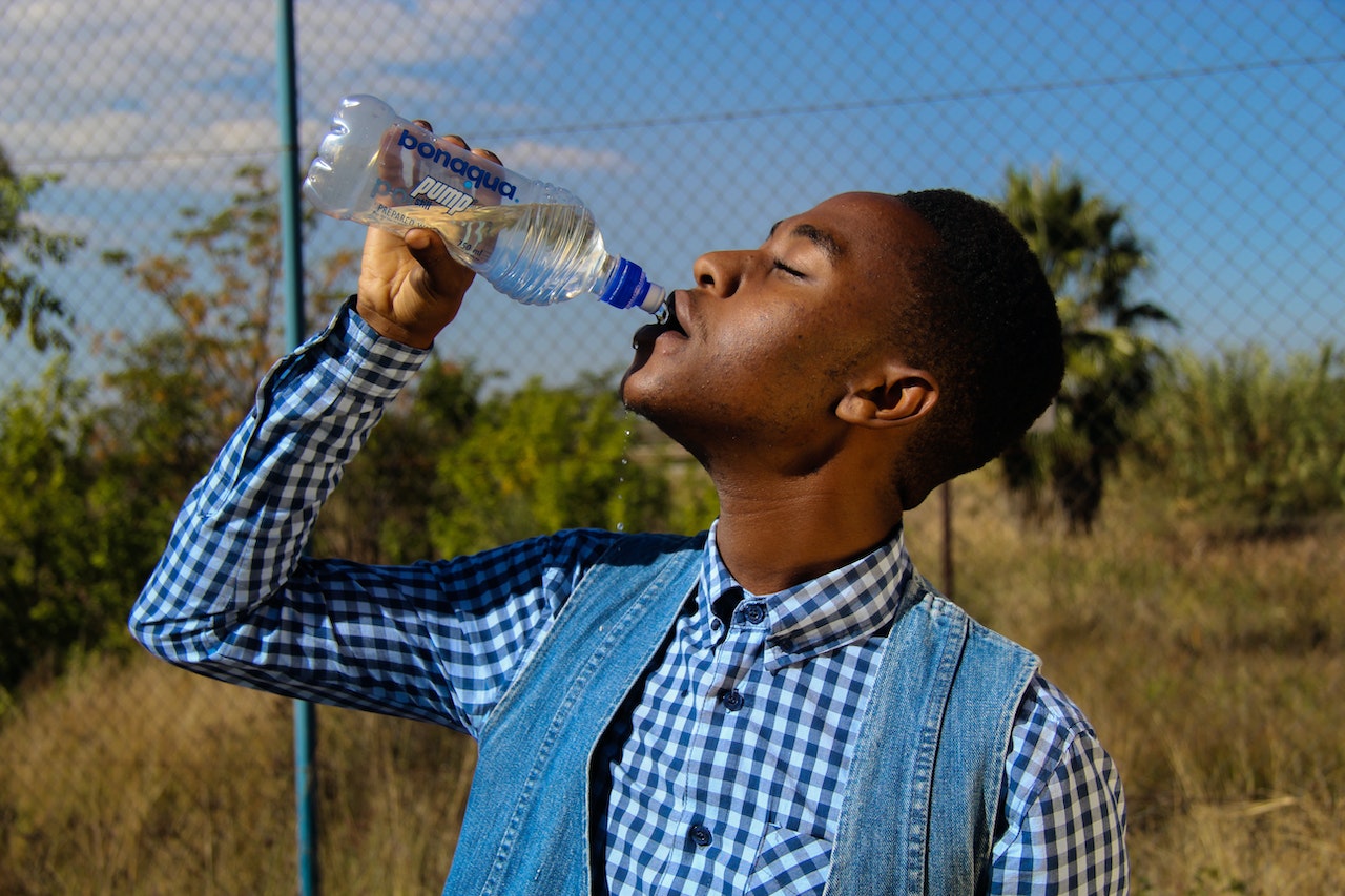 La mejor forma de hidratarse no siempre es beber agua