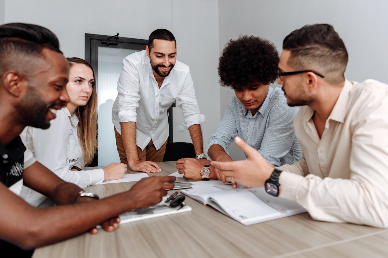 50 frases de trabajo en equipo para motivar e inspirar a tu equipo
